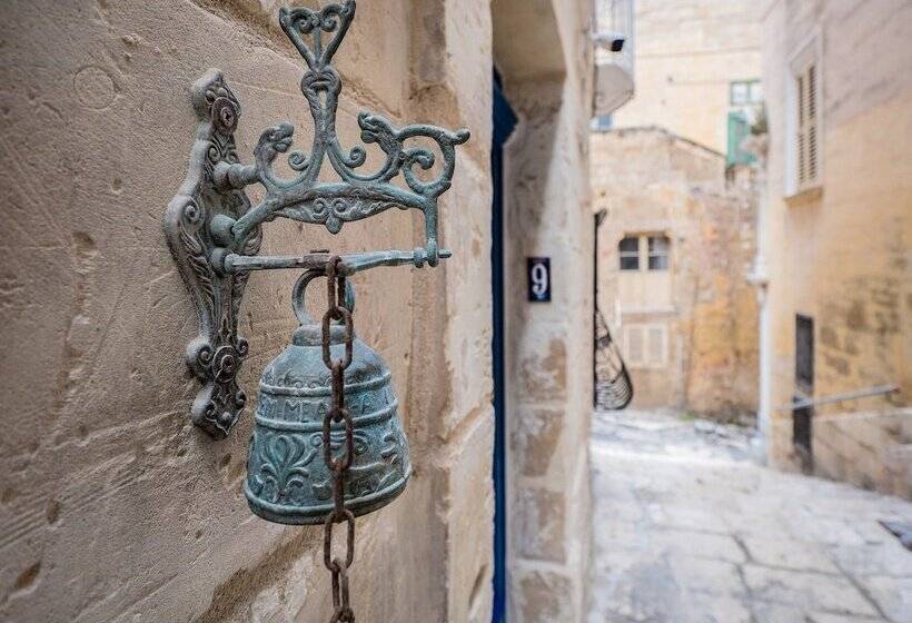 Valletta Ajkla Mansion
