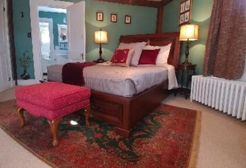 مبيت وإفطار 2 River Road Inn Cottages