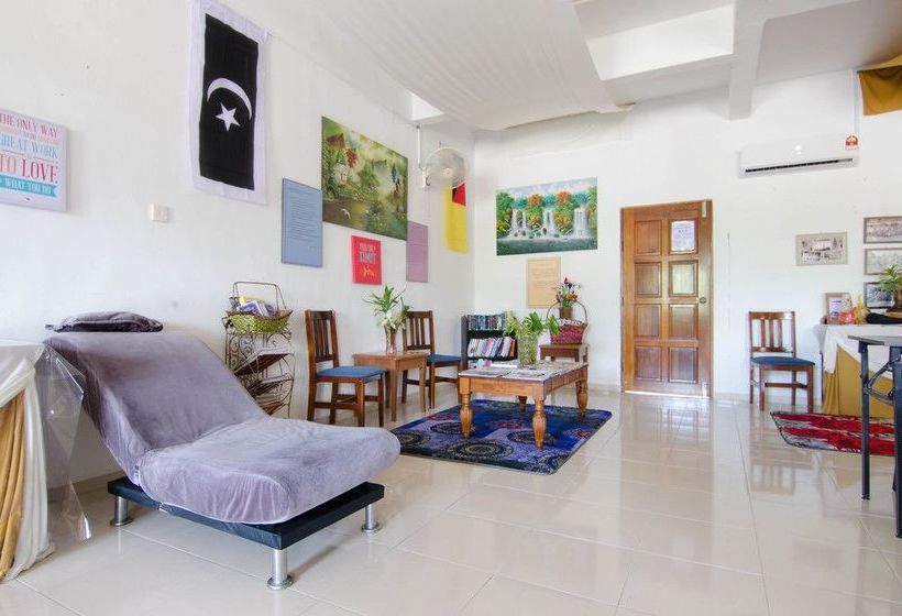 Bed and Breakfast Anggerik Residence