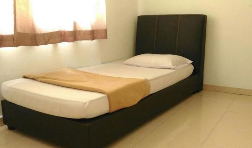 Bed and Breakfast Anggerik Residence