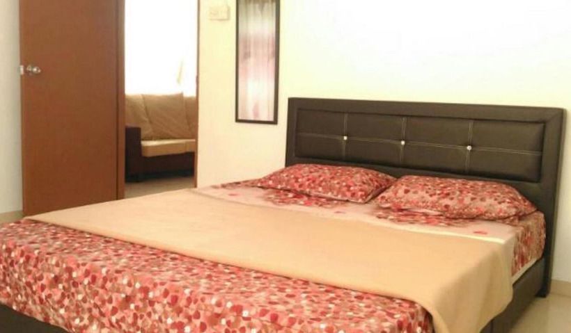 Bed and Breakfast Anggerik Residence