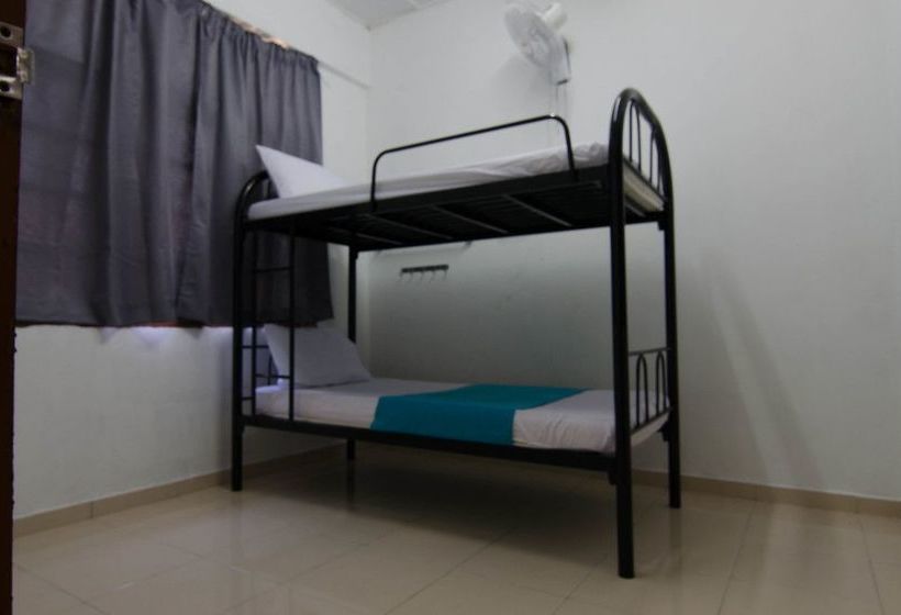 Bed and Breakfast Anggerik Residence