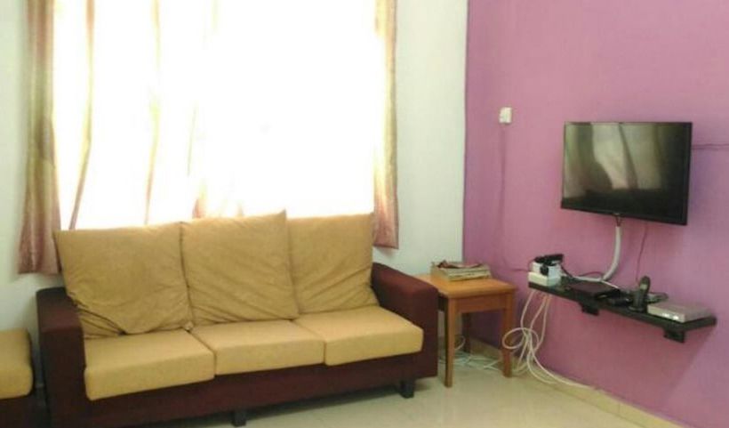 Bed and Breakfast Anggerik Residence