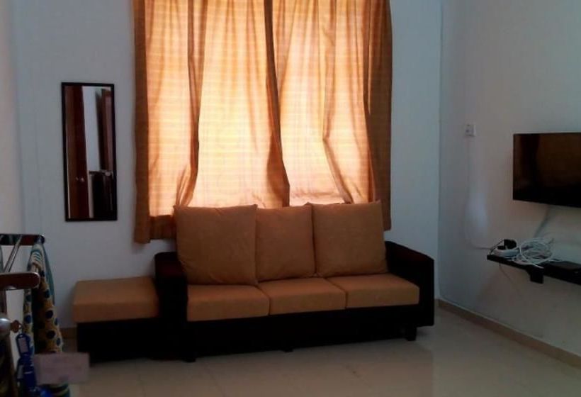 Bed and Breakfast Anggerik Residence