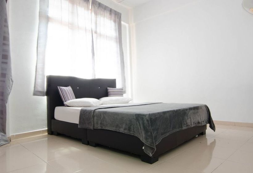 Bed and Breakfast Anggerik Residence