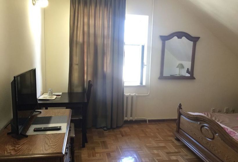 تختخواب و صبحانه Astoria Garden