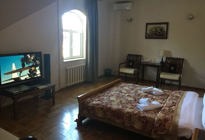 تختخواب و صبحانه Astoria Garden