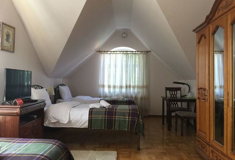 تختخواب و صبحانه Astoria Garden