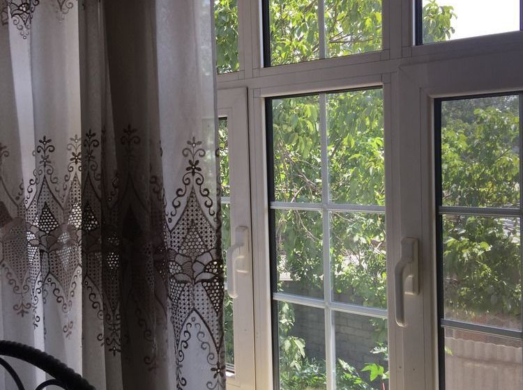 تختخواب و صبحانه Astoria Garden