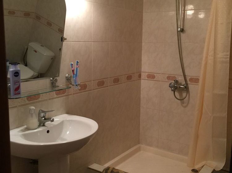 تختخواب و صبحانه Astoria Garden