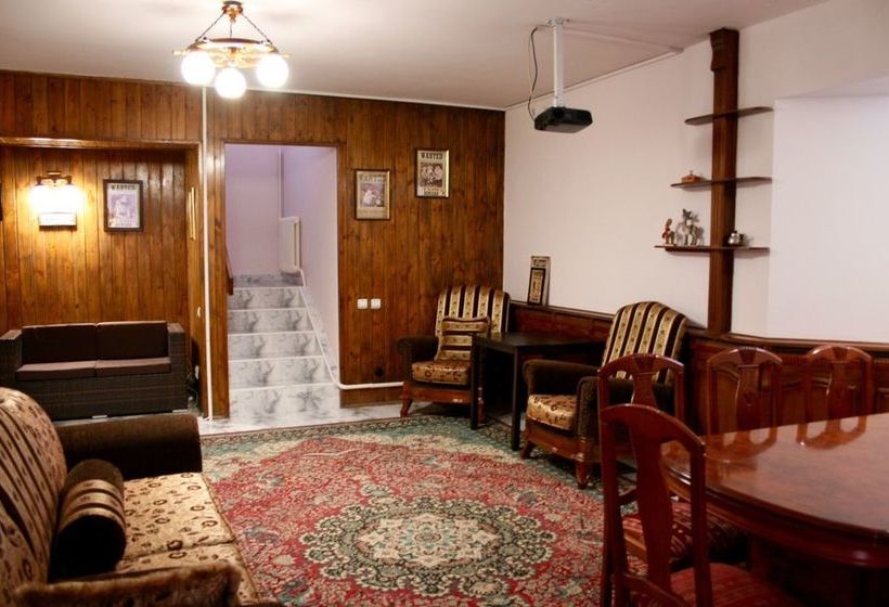 تختخواب و صبحانه Astoria Garden