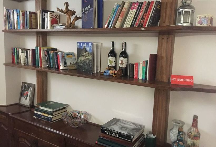 تختخواب و صبحانه Astoria Garden