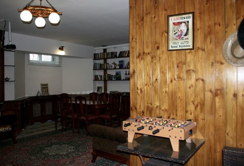 تختخواب و صبحانه Astoria Garden