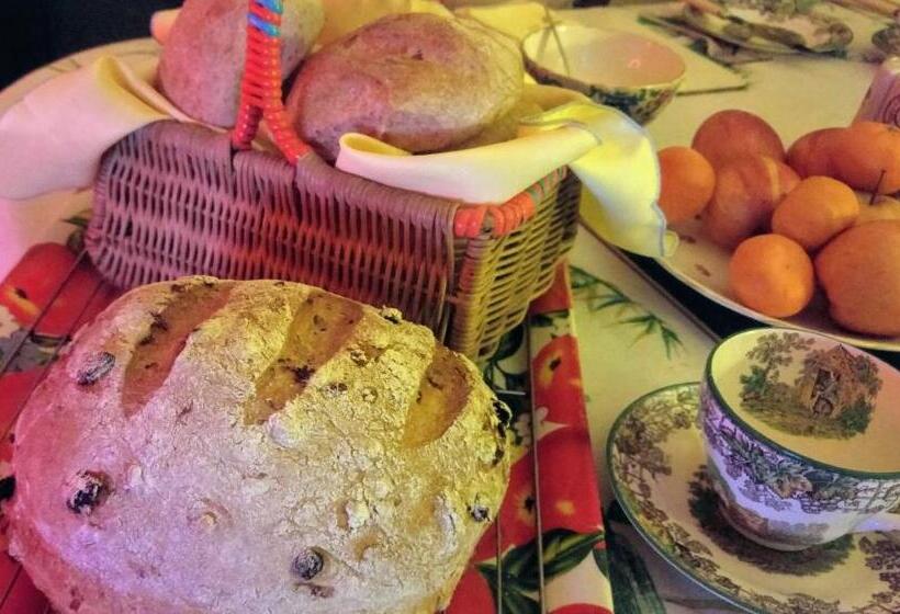 مبيت وإفطار Brampton Dales Farm