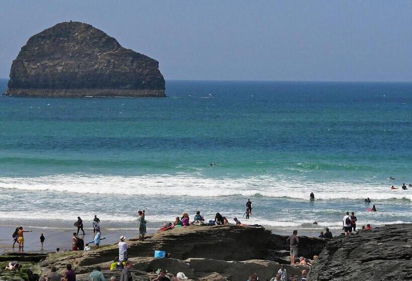 ベッドアンドブレックファースト Caroe Farm House