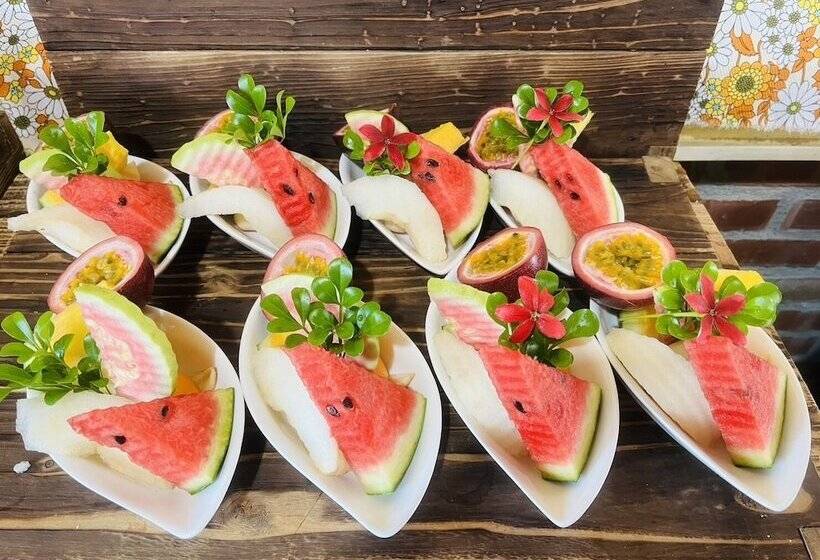 تختخواب و صبحانه Cat Sky Country Homestay