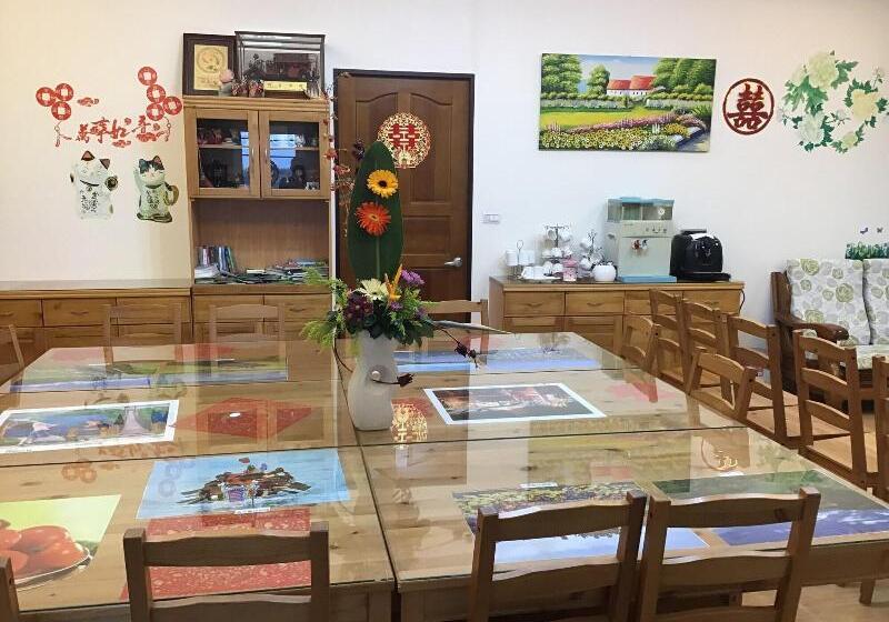 تختخواب و صبحانه Hao Ya Villa