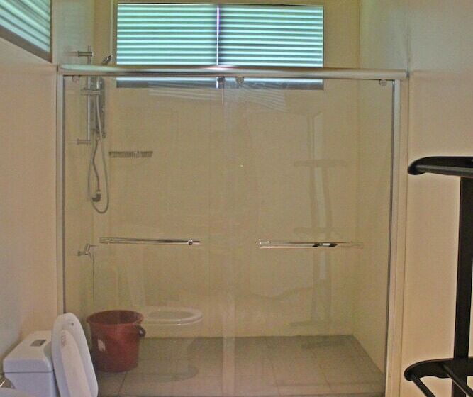 צימר Kiulu Riverside Chalet