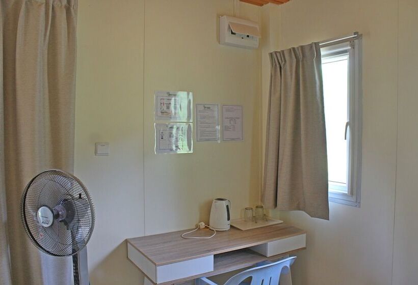 צימר Kiulu Riverside Chalet