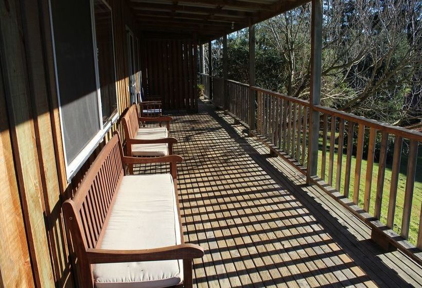 Clifton Beach Lodge