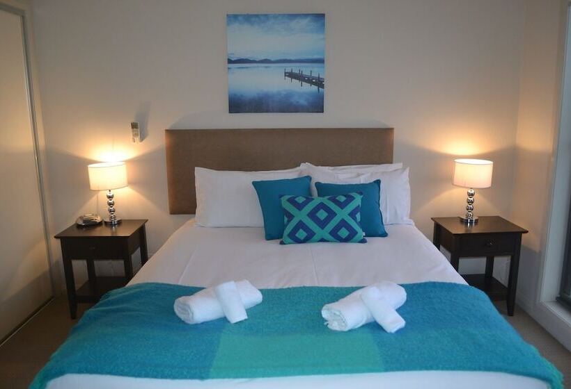 Cypress Waterfront Apartments