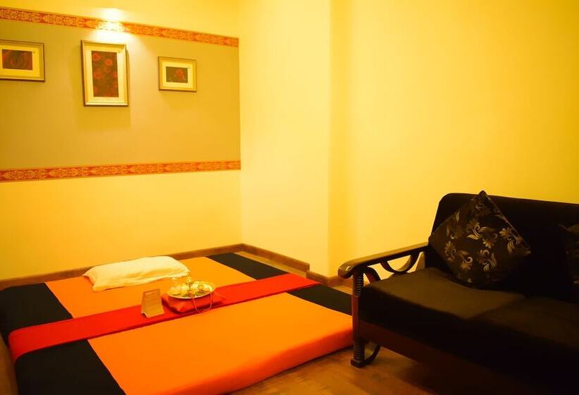 Green View By Green Tree Hotels