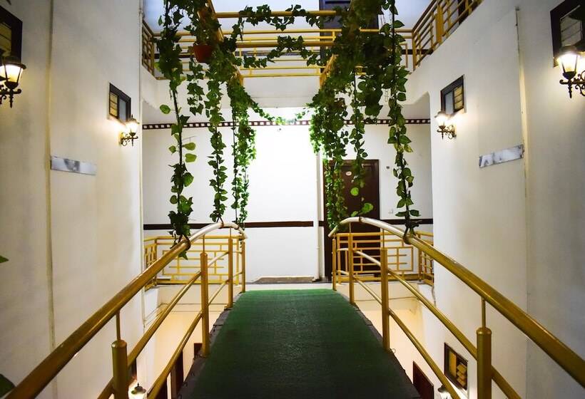 Green View By Green Tree Hotels