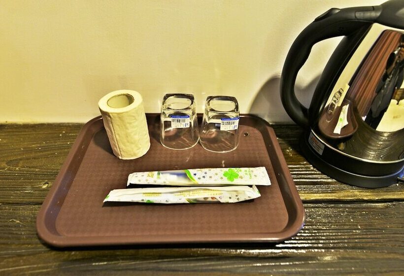 客栈  Mountain Stream