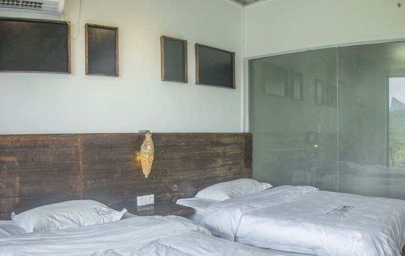 客栈  Mountain Stream