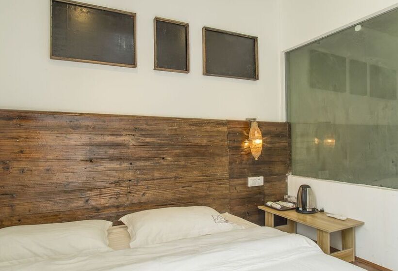 客栈  Mountain Stream