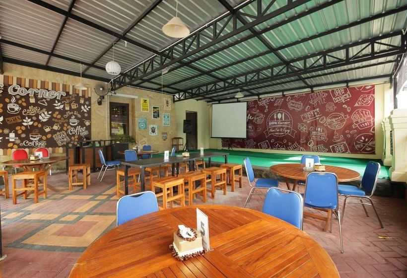 Otel Airy Alun Alun Bojonegoro Trunojoyo 2