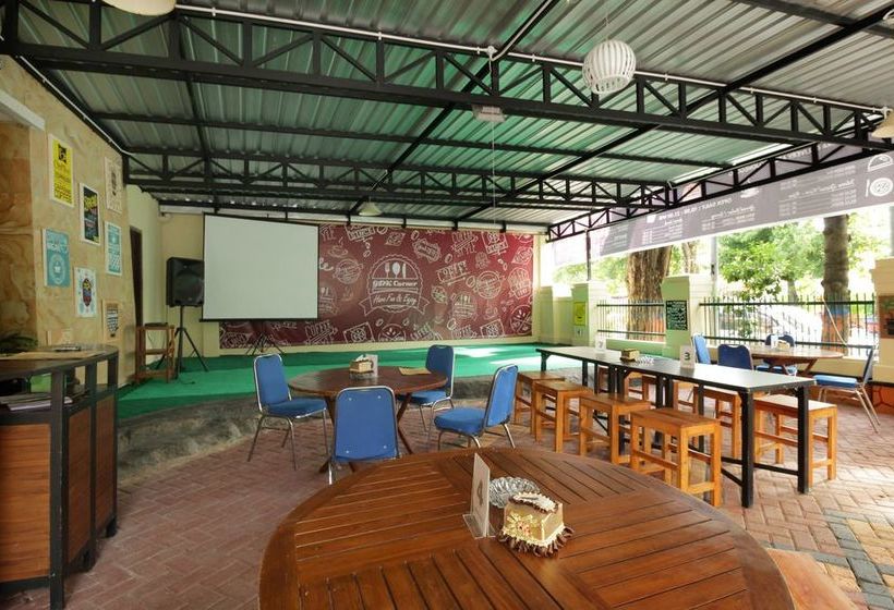 בית מלון כפרי Airy Alun Alun Bojonegoro Trunojoyo 2