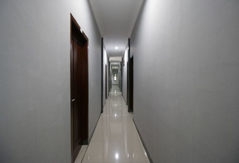 ホテル Airy Nagri Kaler Veteran Gang Seroja 235a Purwarkarta