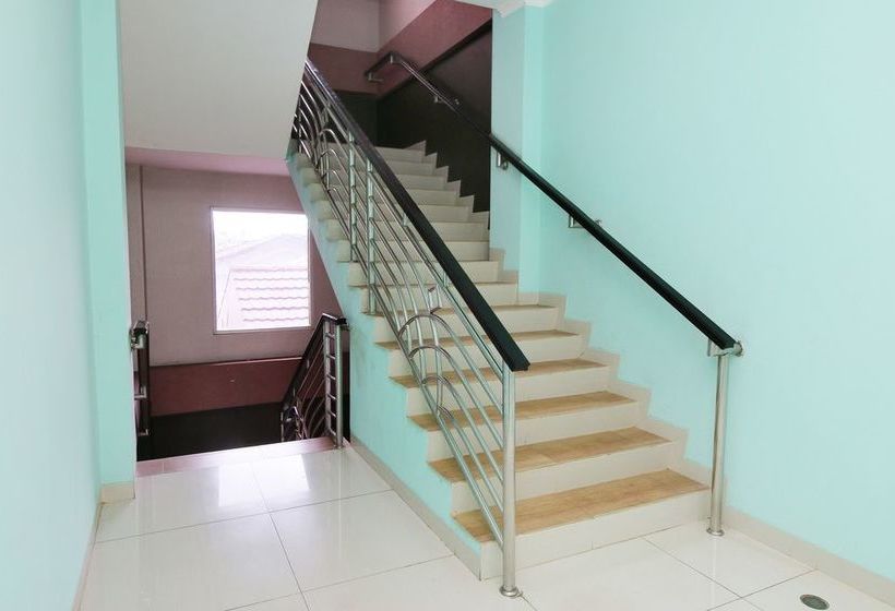 호텔 Airy Syariah Pemurus Dalam Raya Banjar Indah Permai Banjarmasin