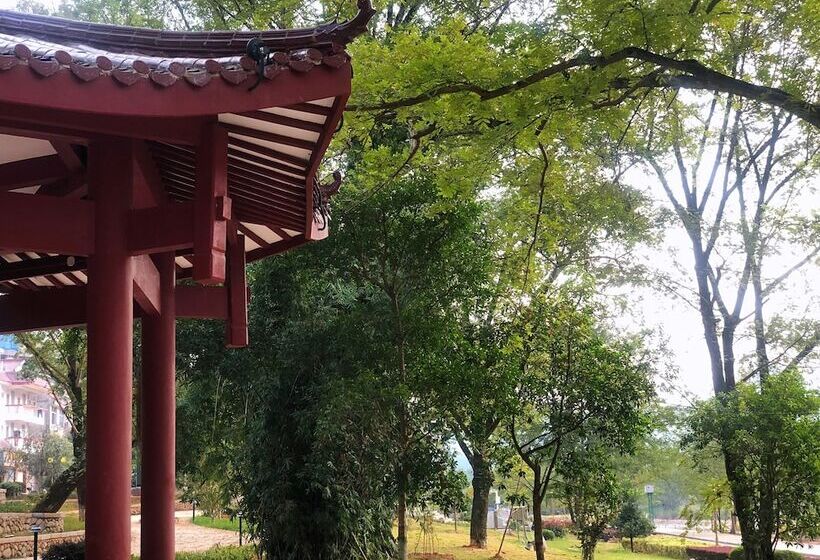 Отель Ancient Street No.5 Youth Chic