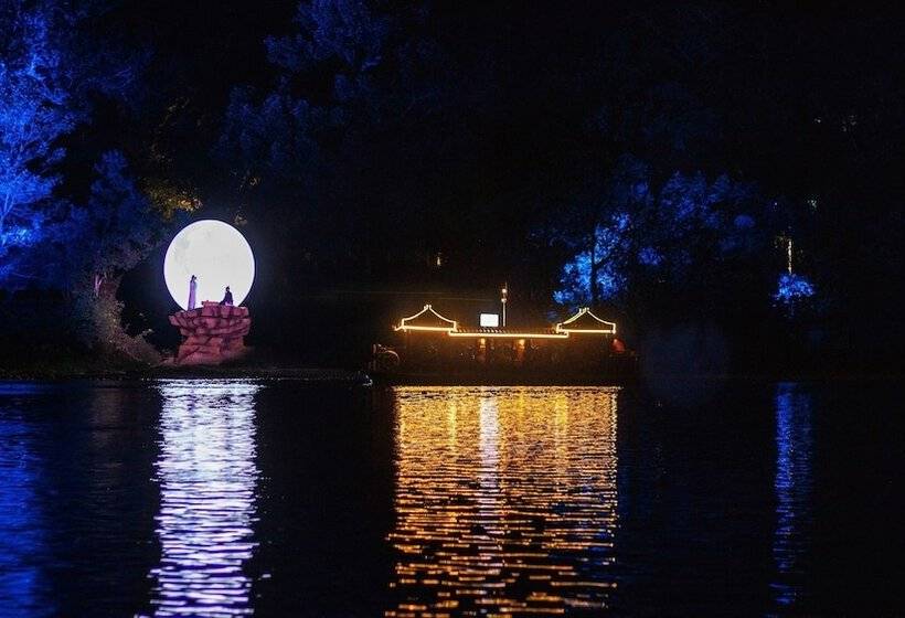 Отель Ancient Street No.5 Youth Chic