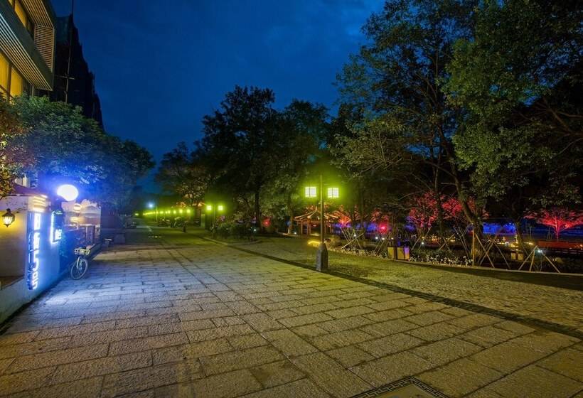 Отель Ancient Street No.5 Youth Chic