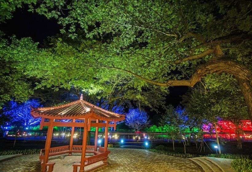 Отель Ancient Street No.5 Youth Chic