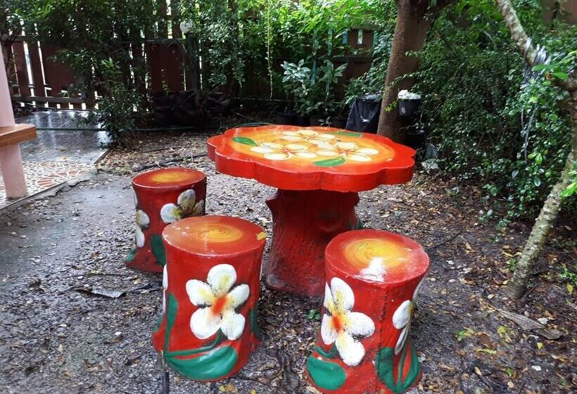 בית מלון כפרי Baan Suan Hinghoy