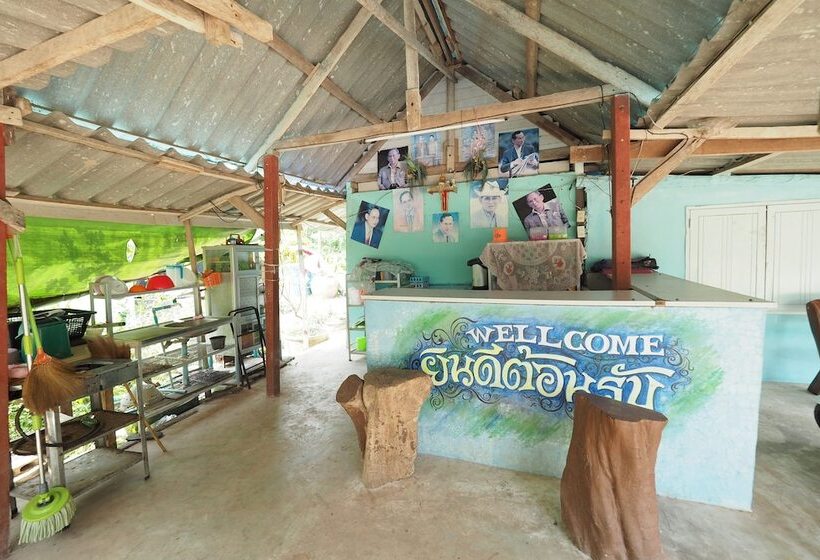 Отель Baan Suanjarean Resort