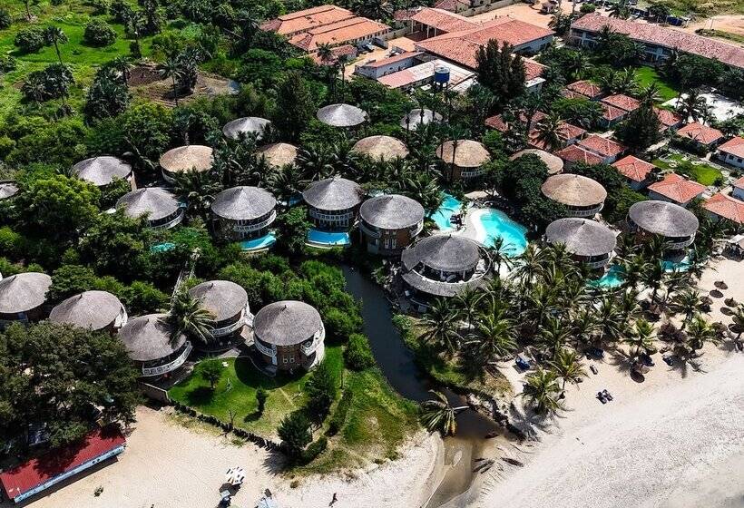 هتل Balafon Beach Resort