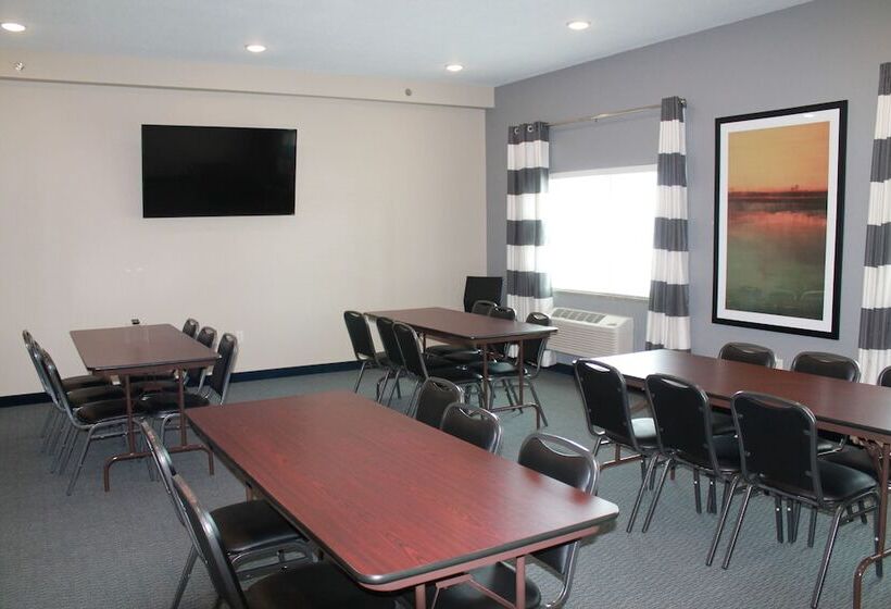 בית מלון כפרי Brookstone Lodge & Suites  Emmetsburg