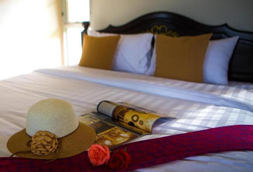 Отель Capital O991 Honey Hills Villa