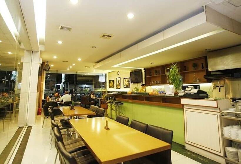 ホテル Cianjur Cipanas