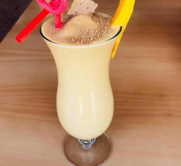 Coucou Bar Hotel And Restaurant