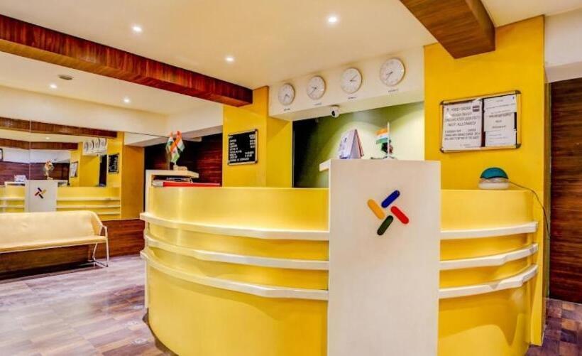 Hotelli Devanshi Inn