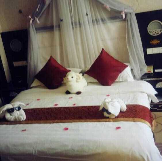 Отель Dunhuang Dunhe