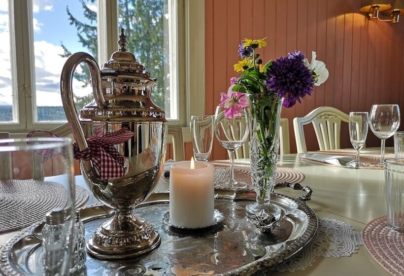 בית מלון כפרי Haugtun Gårdspensjonat Og Kulturverksted