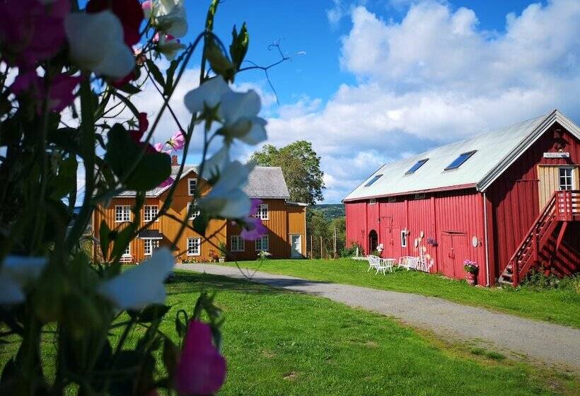 בית מלון כפרי Haugtun Gårdspensjonat Og Kulturverksted