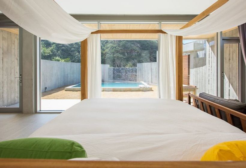 בית מלון כפרי Heritis Poolvilla